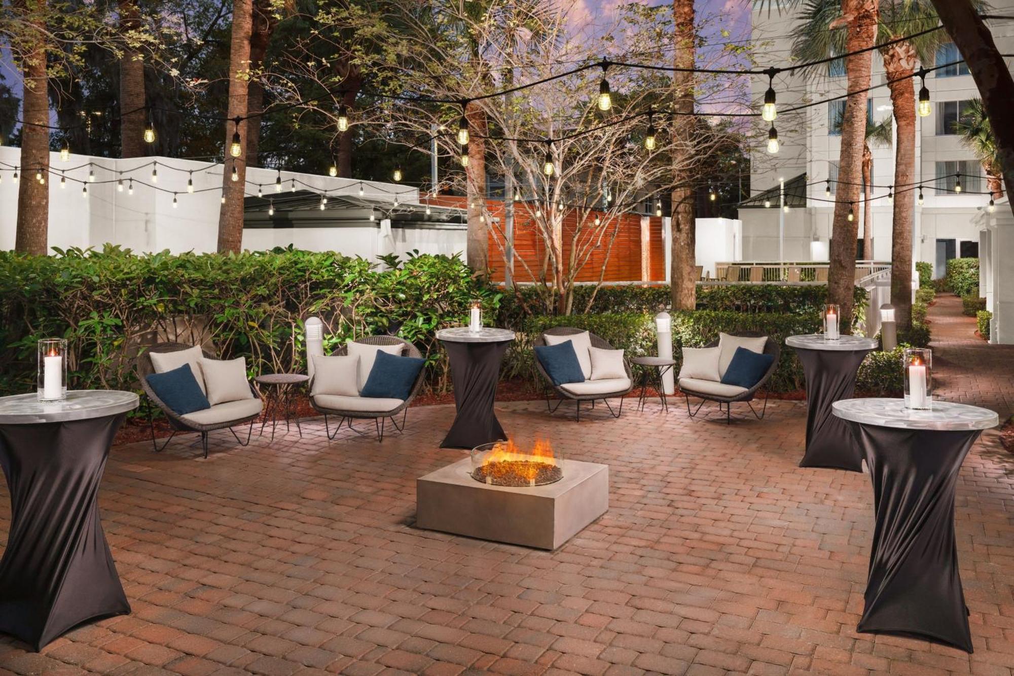 Courtyard By Marriott Orlando Downtown Hotel Eksteriør billede